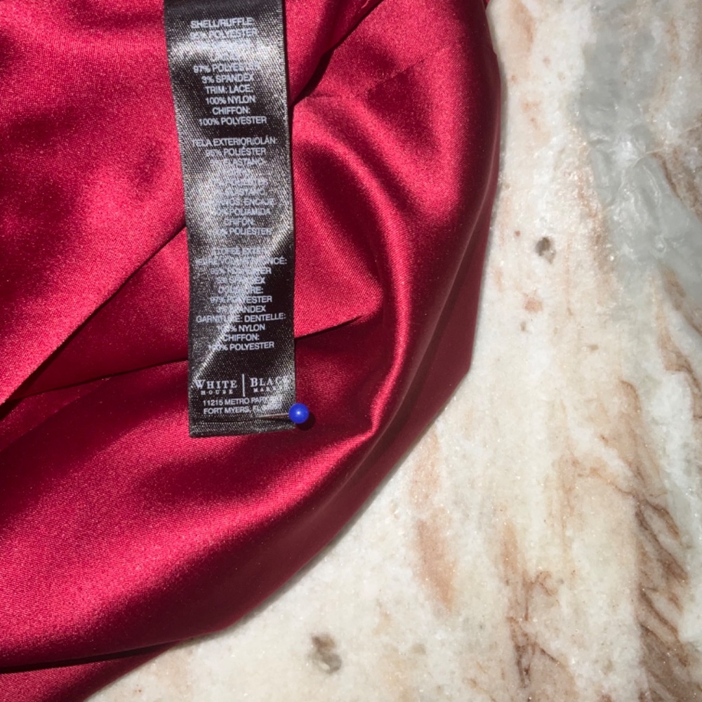WHITE HOUSE BLACK MARKET CRIMSON RIBBON SLEEVELESS BLOUSE - Picture 3 of 12